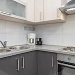 Beachside House Anamarija بيت للعطل *