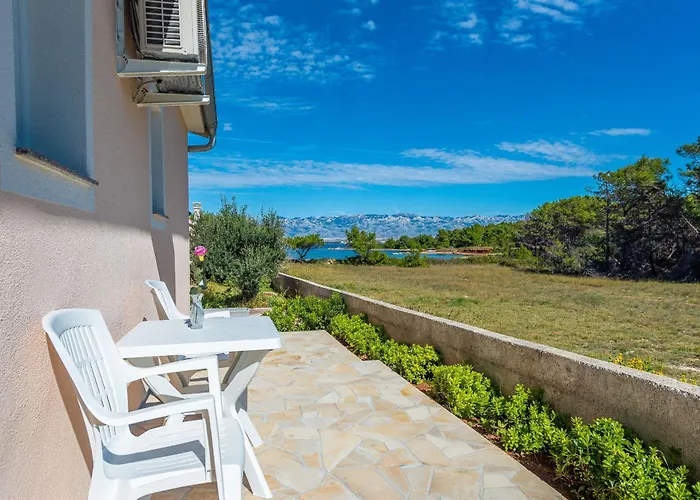 Дом отдыха Beachside House Anamarija Вир