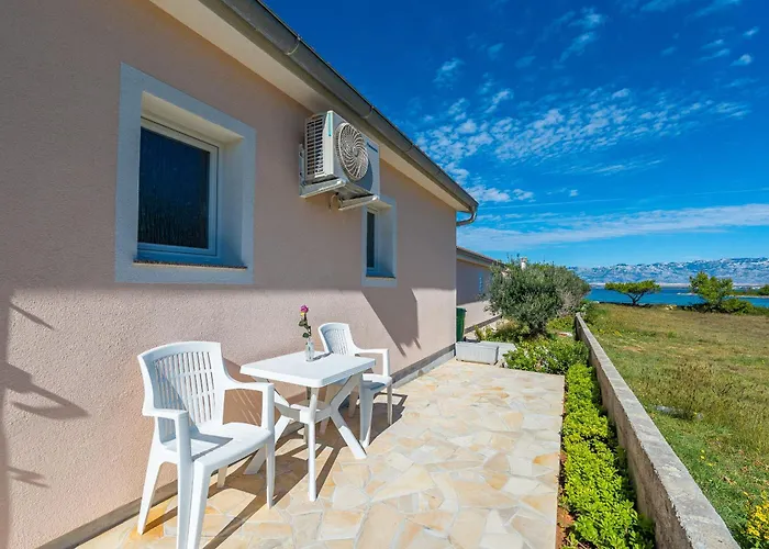 Beachside House Anamarija Дом отдыха