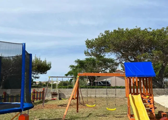 Beachside House Anamarija *